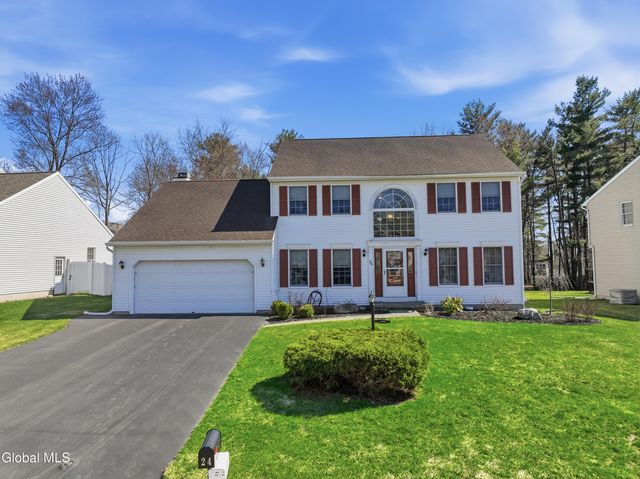 24 Squire Road, Colonie, NY 12304