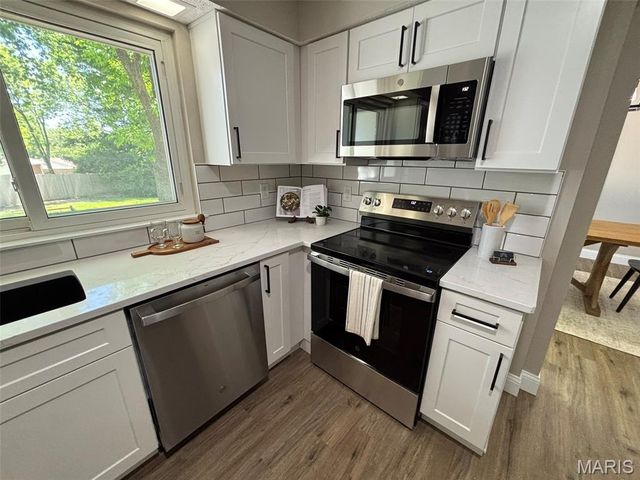 3938 Hirondelle Lane, Florissant, MO 63034