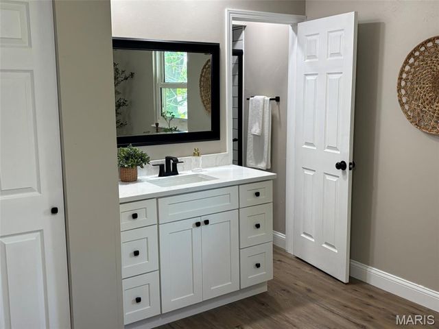 3938 Hirondelle Lane, Florissant, MO 63034
