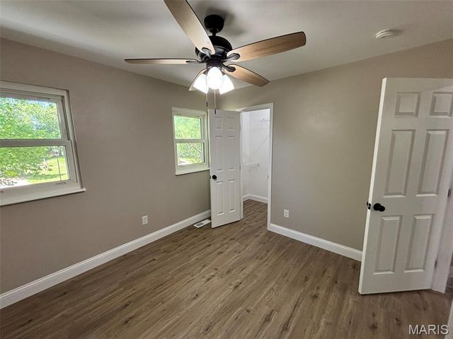 3938 Hirondelle Lane, Florissant, MO 63034