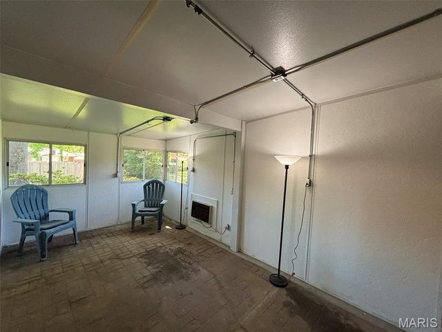 3938 Hirondelle Lane, Florissant, MO 63034