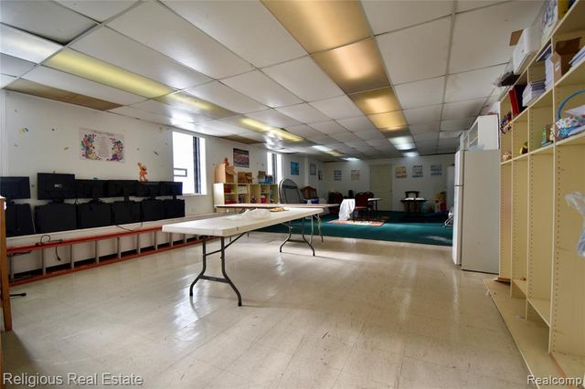 5646 Lawton Street, Detroit, MI 48208