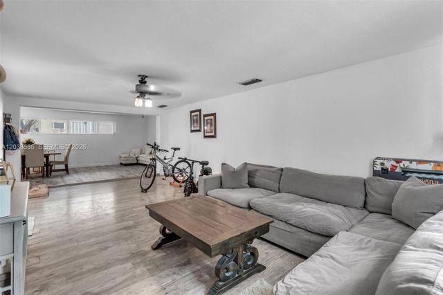 3510 SW 87th Avenue, Miami, FL 33165