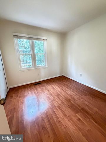 5055 TIBBITT LN, Burke, VA 22015
