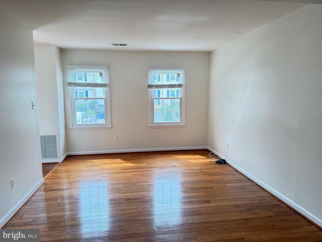 5055 TIBBITT LN, Burke, VA 22015