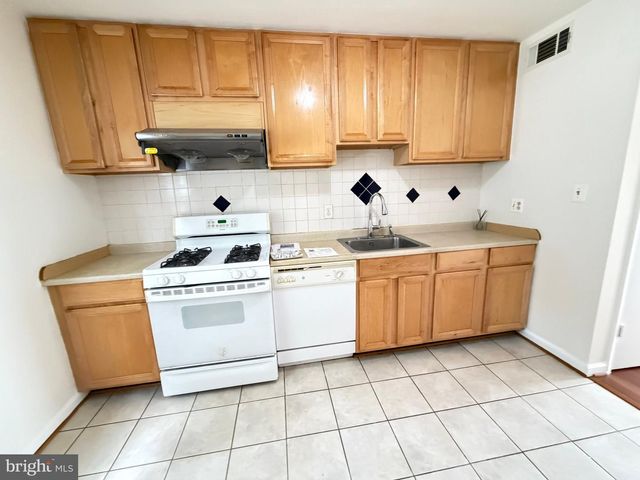 5055 TIBBITT LN, Burke, VA 22015