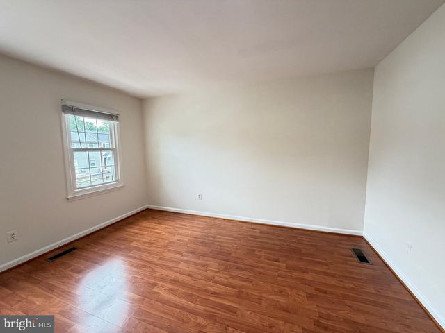 5055 TIBBITT LN, Burke, VA 22015