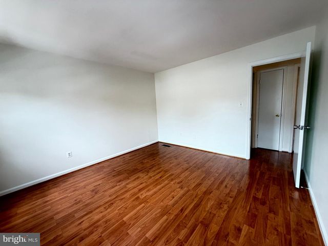 5055 TIBBITT LN, Burke, VA 22015