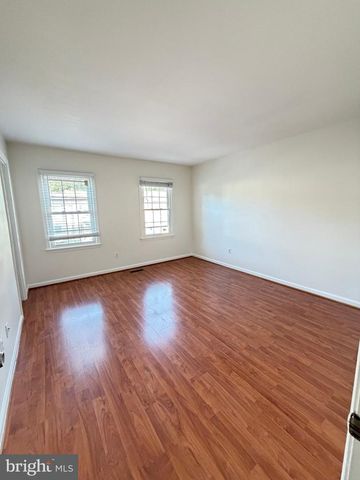 5055 TIBBITT LN, Burke, VA 22015