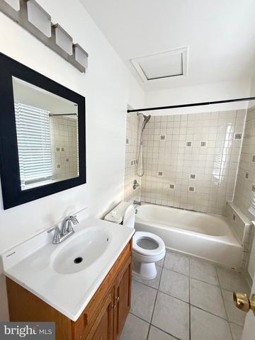 5055 TIBBITT LN, Burke, VA 22015