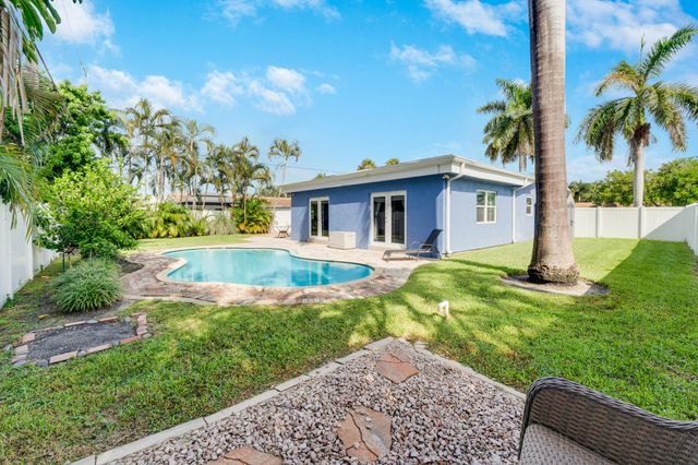 2210 NE 51ST Street, Lighthouse Point, FL 33064