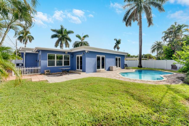 2210 NE 51ST Street, Lighthouse Point, FL 33064