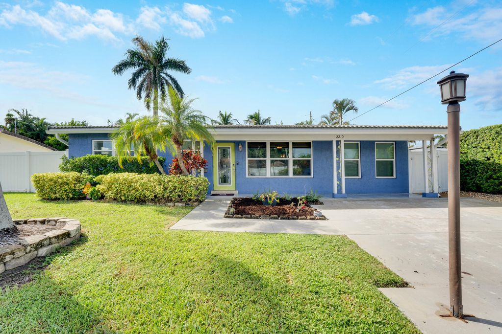 2210 NE 51ST Street, Lighthouse Point, FL 33064