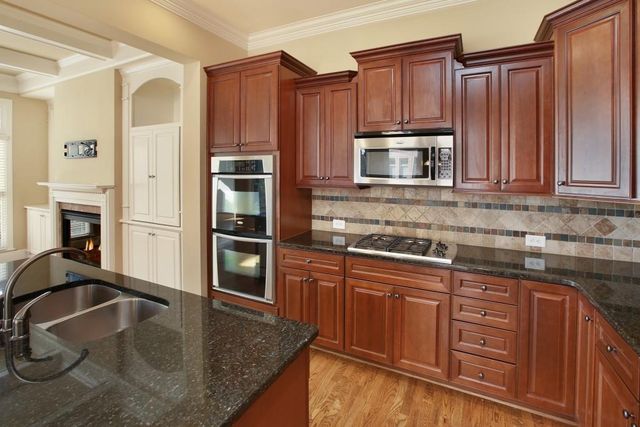 2010 Heathermere Way, Roswell, GA 30075