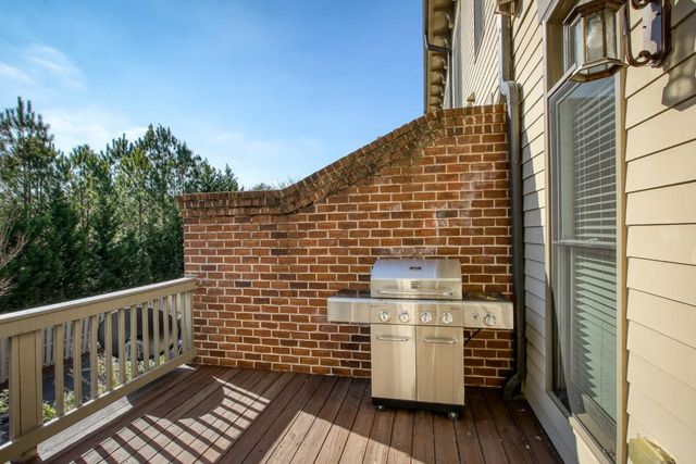 2010 Heathermere Way, Roswell, GA 30075