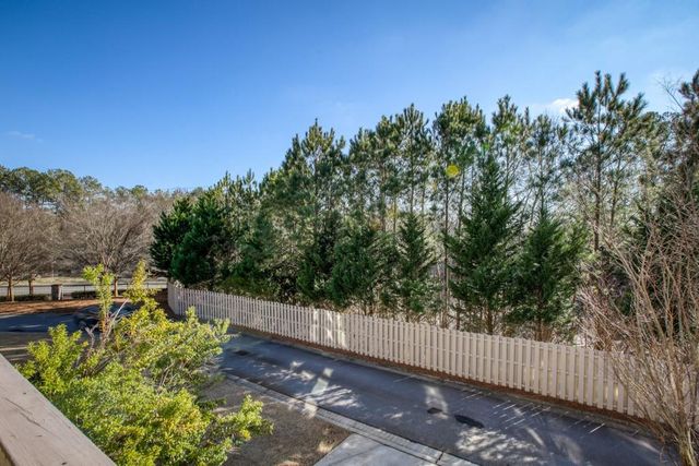 2010 Heathermere Way, Roswell, GA 30075