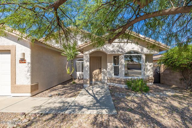 3204 W Vuelta De Los Mineros, Tucson, AZ 85745