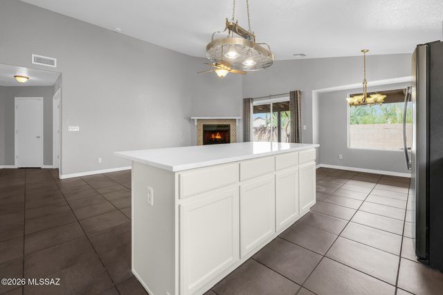 3204 W Vuelta De Los Mineros, Tucson, AZ 85745