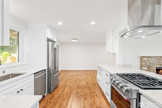 11903 NE 142nd Place, Kirkland, WA 98034