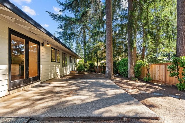 11903 NE 142nd Place, Kirkland, WA 98034