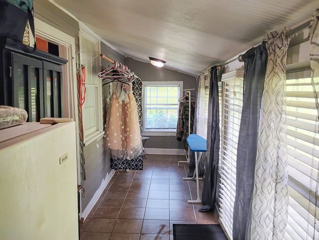 2665 Center Point Rd, Pulaski, TN 38478