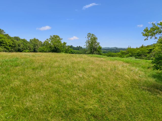 2665 Center Point Rd, Pulaski, TN 38478