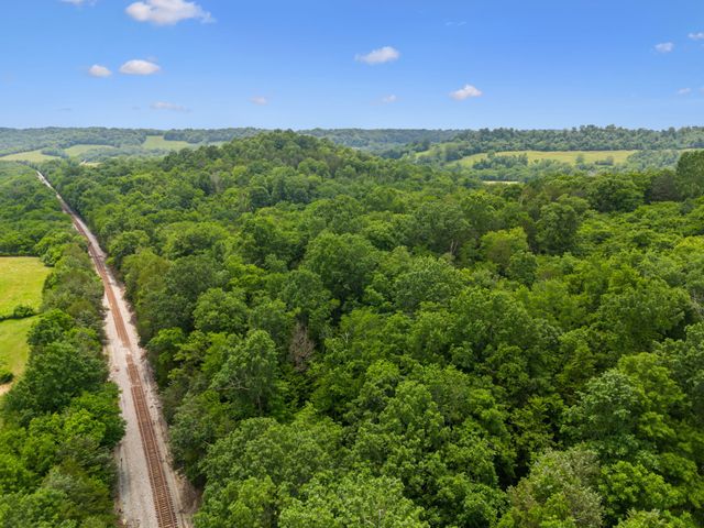 2665 Center Point Rd, Pulaski, TN 38478