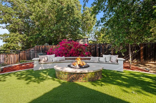 15301 Robin Anne Lane, Monte Sereno, CA 95030