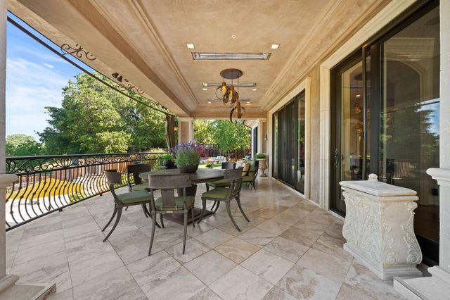 15301 Robin Anne Lane, Monte Sereno, CA 95030