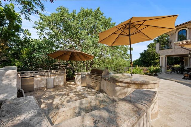 15301 Robin Anne Lane, Monte Sereno, CA 95030