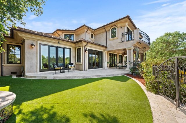 15301 Robin Anne Lane, Monte Sereno, CA 95030