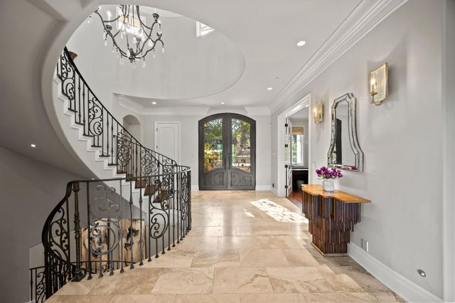 15301 Robin Anne Lane, Monte Sereno, CA 95030