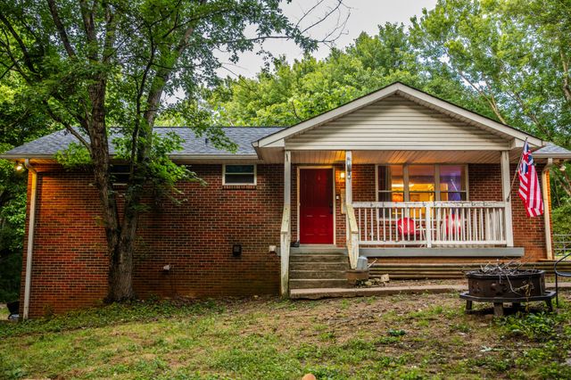 1011 Issac Clifton Rd, Chapmansboro, TN 37035