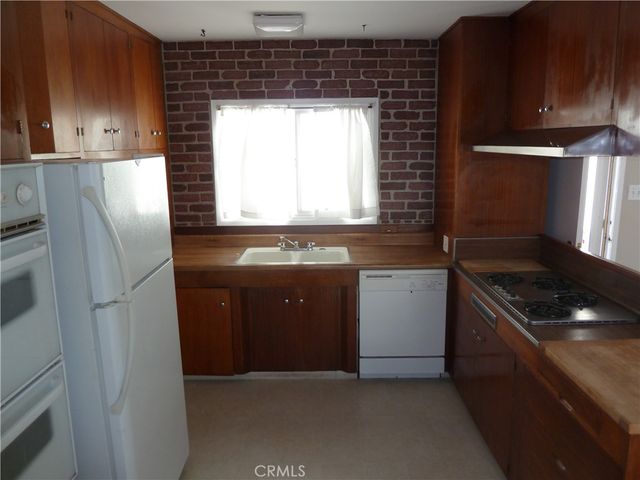 518 Palm Drive, Hermosa Beach, CA 90254