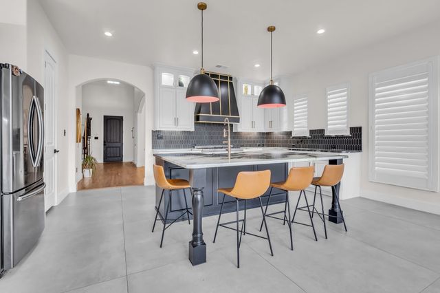 1244 Grant Avenue, Lantana, TX 76226