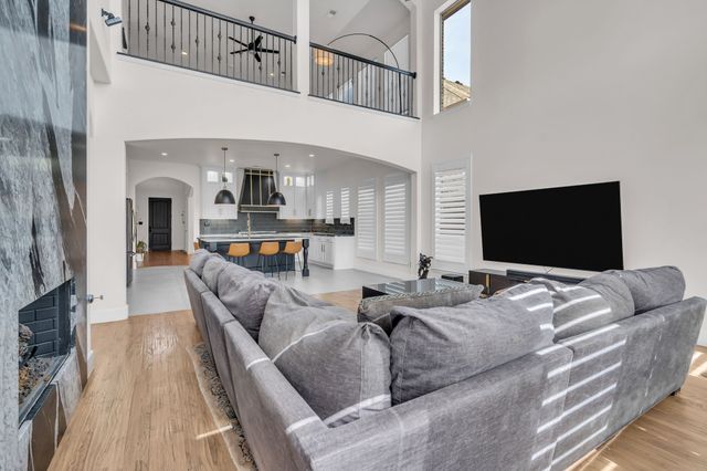 1244 Grant Avenue, Lantana, TX 76226