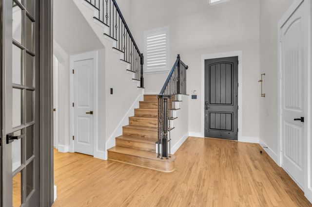 1244 Grant Avenue, Lantana, TX 76226