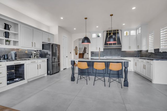 1244 Grant Avenue, Lantana, TX 76226