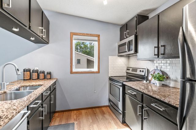 5621 Pompano Drive, Minnetonka, MN 55343