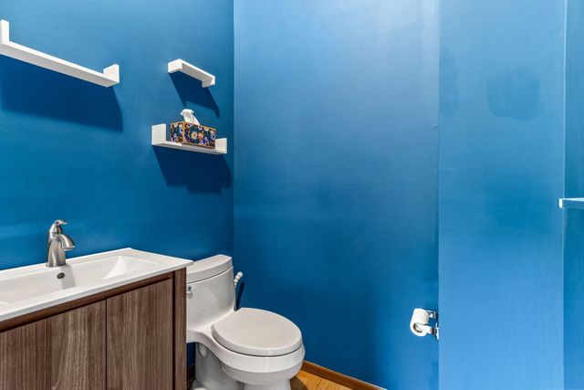 5621 Pompano Drive, Minnetonka, MN 55343