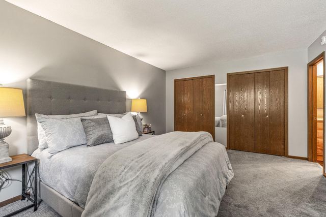 5621 Pompano Drive, Minnetonka, MN 55343