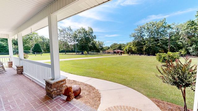 444 Hicks Road, Dothan, AL 36303