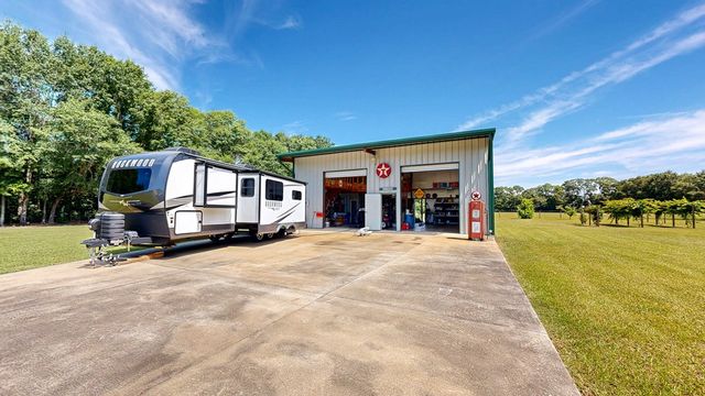 444 Hicks Road, Dothan, AL 36303