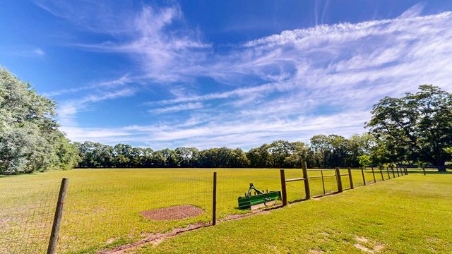 444 Hicks Road, Dothan, AL 36303