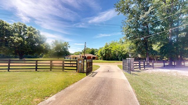 444 Hicks Road, Dothan, AL 36303