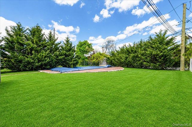 960 Cliffside Avenue, North Woodmere, NY 11581