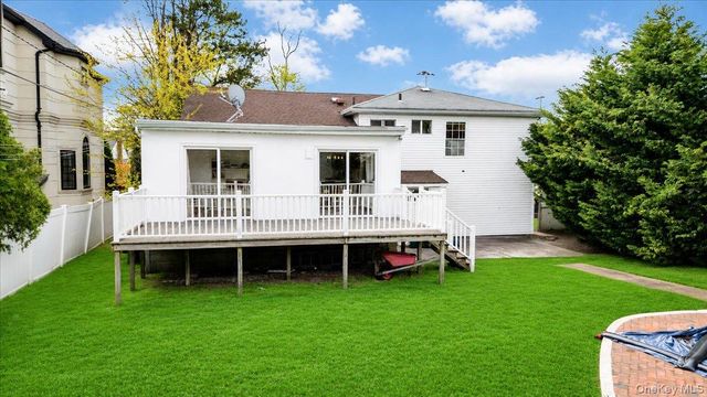 960 Cliffside Avenue, North Woodmere, NY 11581