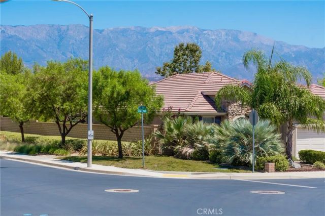 237 White Sands, Beaumont, CA 92223