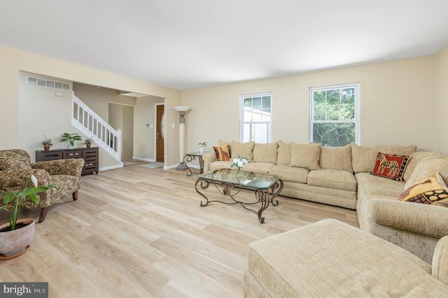 1739 PAINE CT, Blackwood, NJ 08012