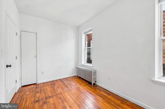 1820 S 19TH ST, Philadelphia, PA 19145